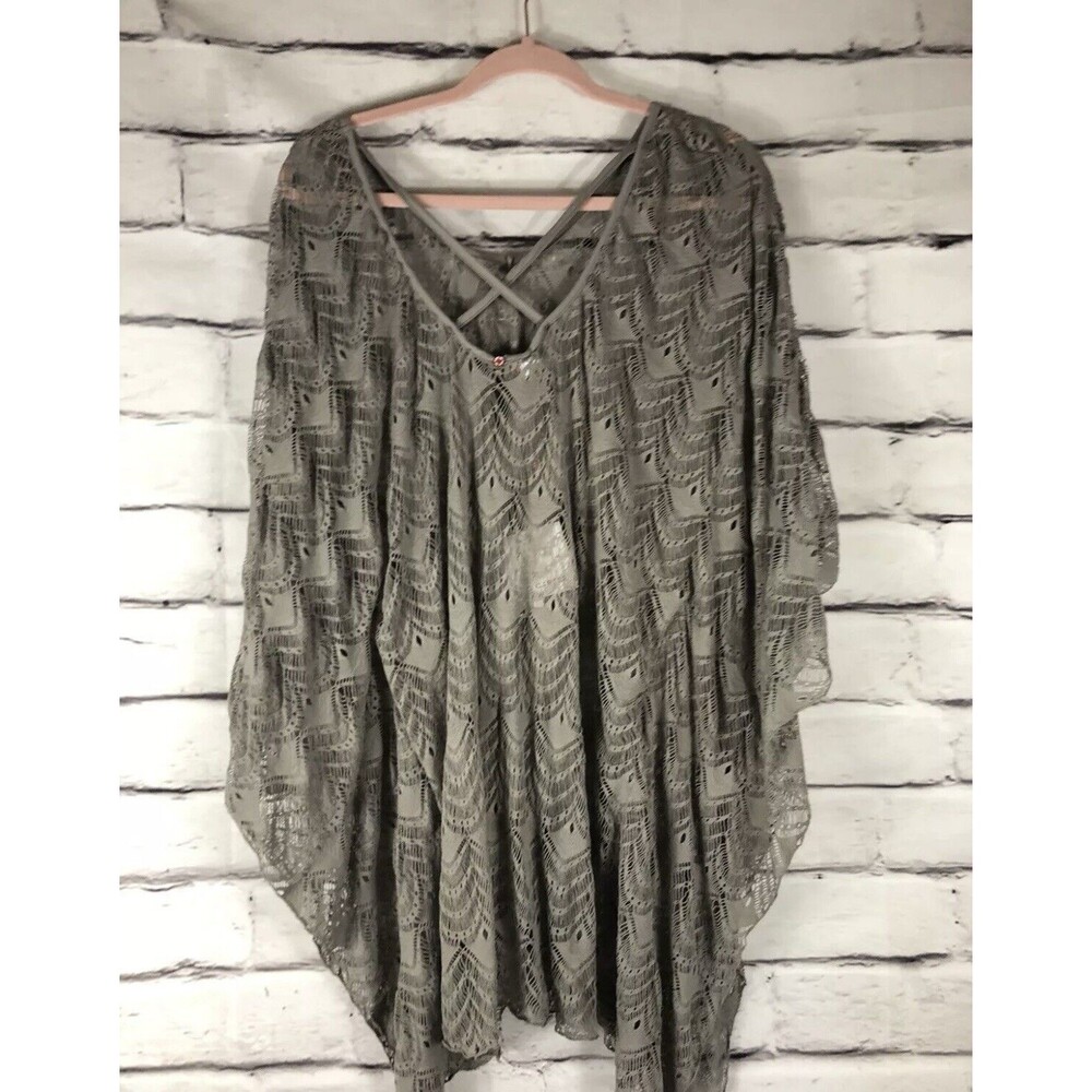 NWT Red Carter Womens Size M Gray Short Sleeve Lace Cover Up